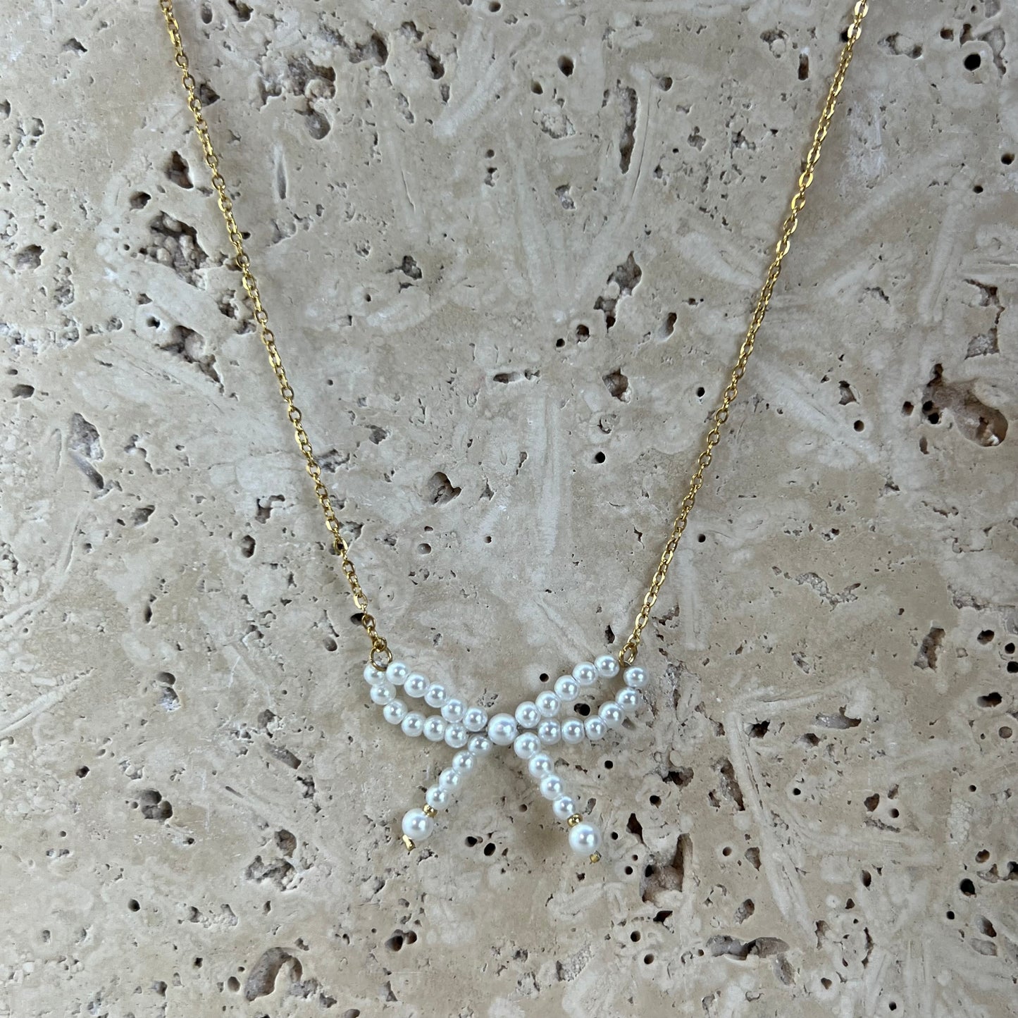 Cupid bow necklace