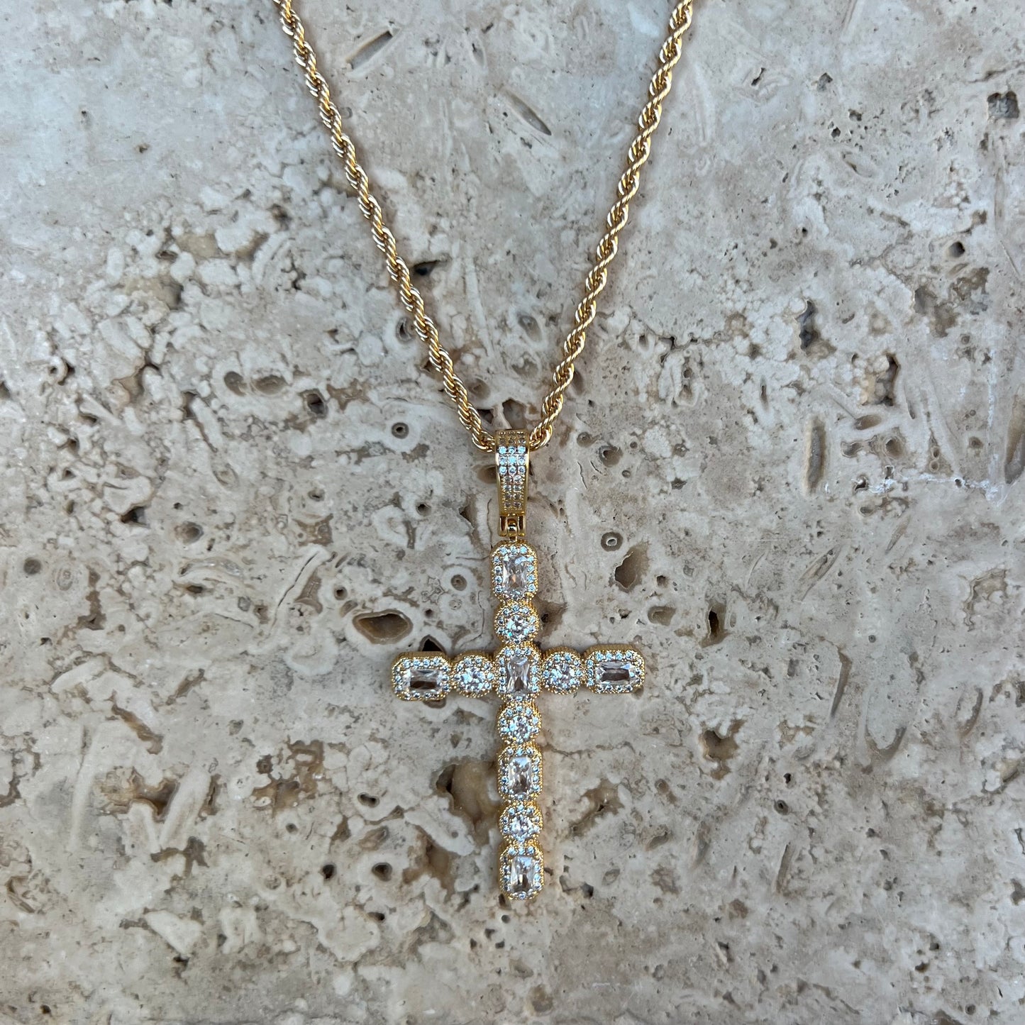 Marvelous cross necklace